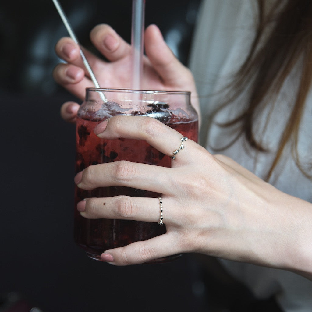 Alice Black Stone Ring - BE.ARUM
 - 3