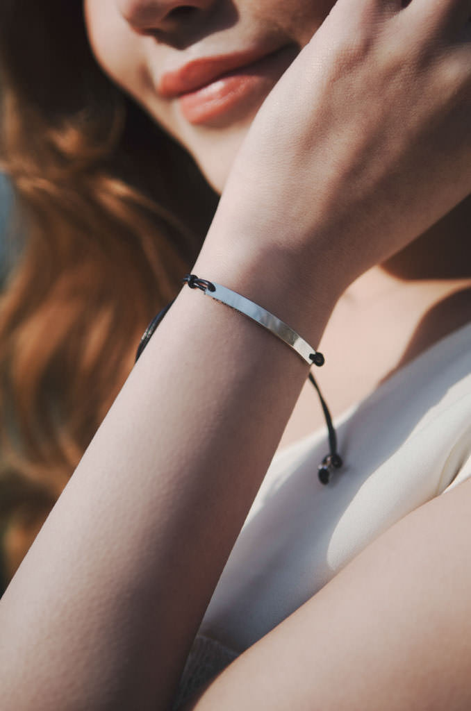 You are beautiful as you are Leather Bracelet Navy (Free Engraving) - BE.ARUM
- 3