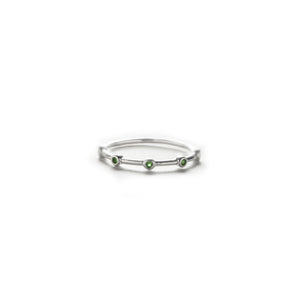 Emerald Point Ring - BE.ARUM
 - 1