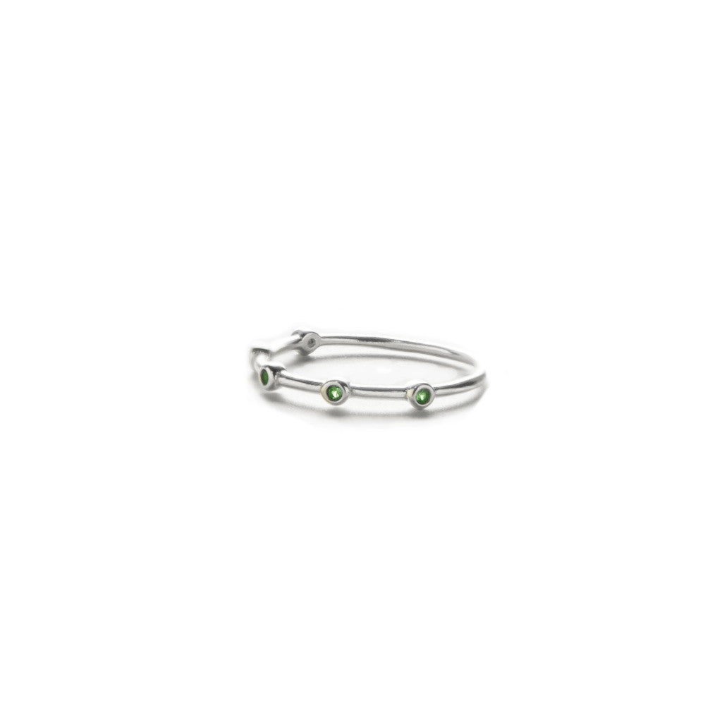 Emerald Point Ring - BE.ARUM
 - 2