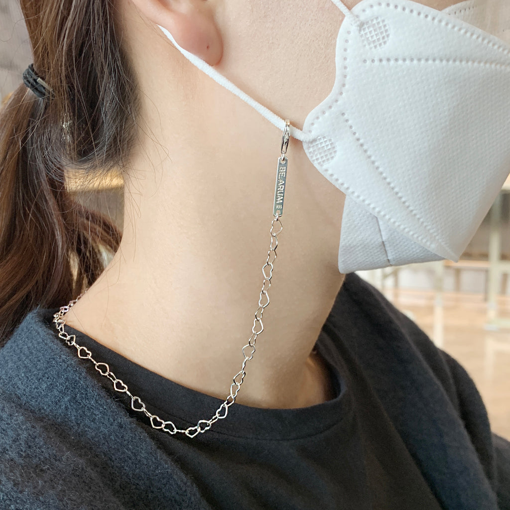 BE.ARUM Heart Chain Mask Necklace